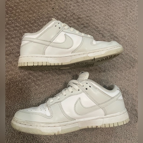 Nike Dunk Low Women’s White/Photon Dust - Picture 7 of 8